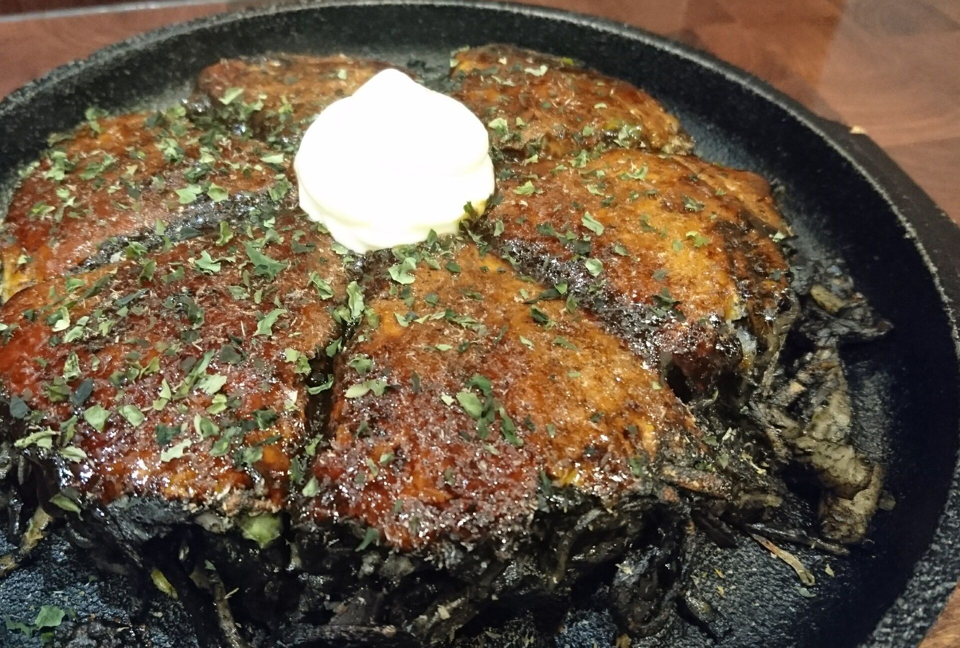 イカスミモダン